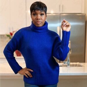 GB OVERSIZED BLUE TURTLENECK SWEATER